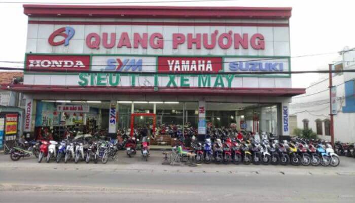 Cửa hàng linh kiện xe máy Salon Quang Phương