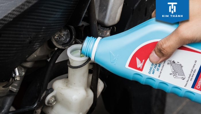 Khi nào cần thay nước mát xe airblade?