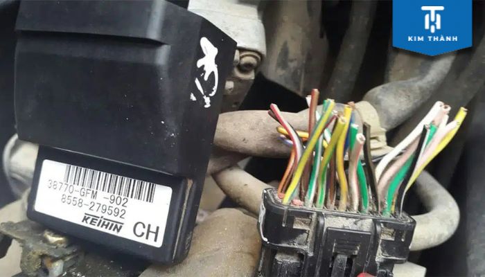 Nguyên nhân xe máy nổ lụp bụp rồi tắt máy đến từ IC gặp sự cố