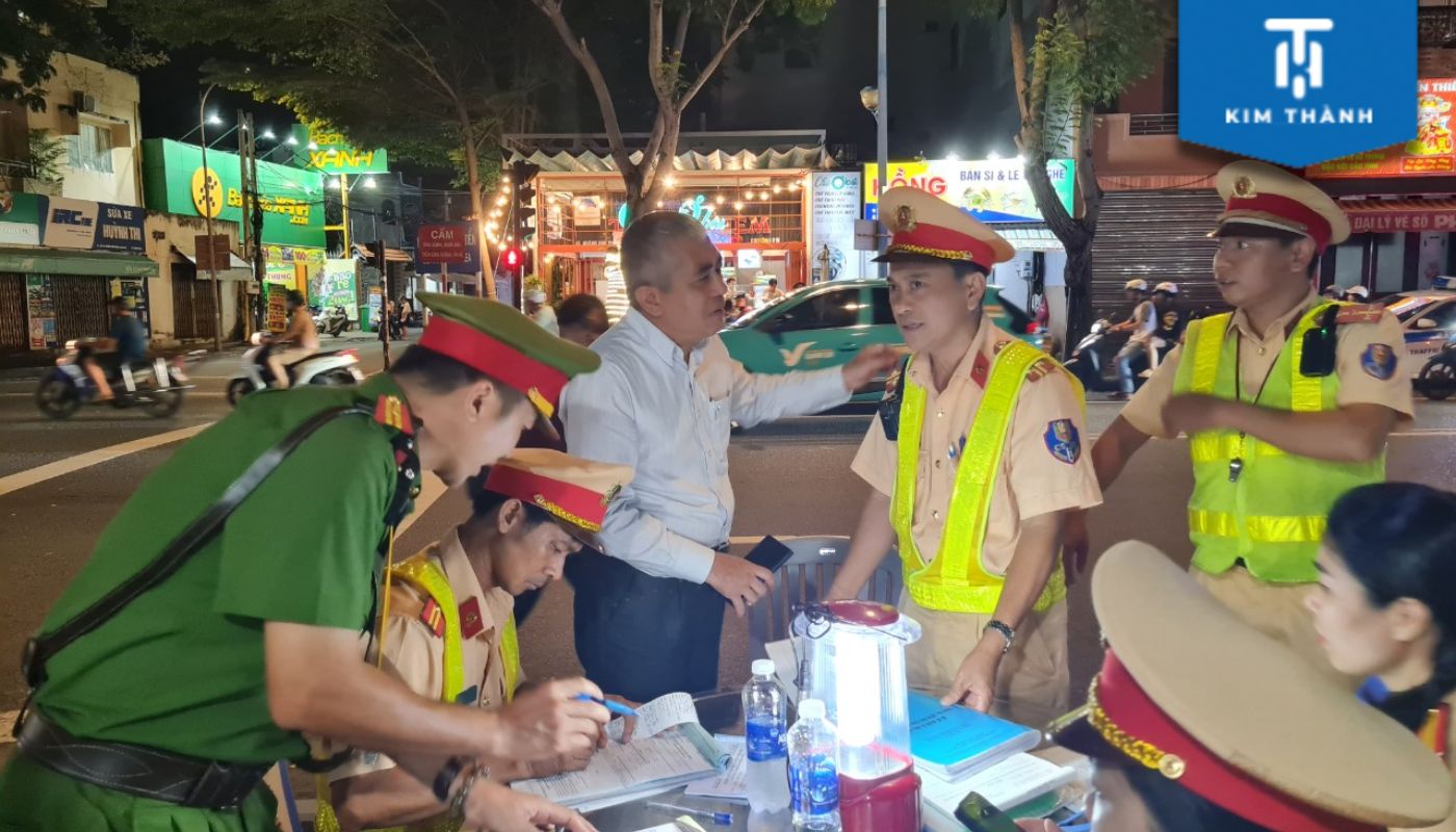 Thời hiệu khi phạt lỗi không mang giấy tờ xe là bao lâu?